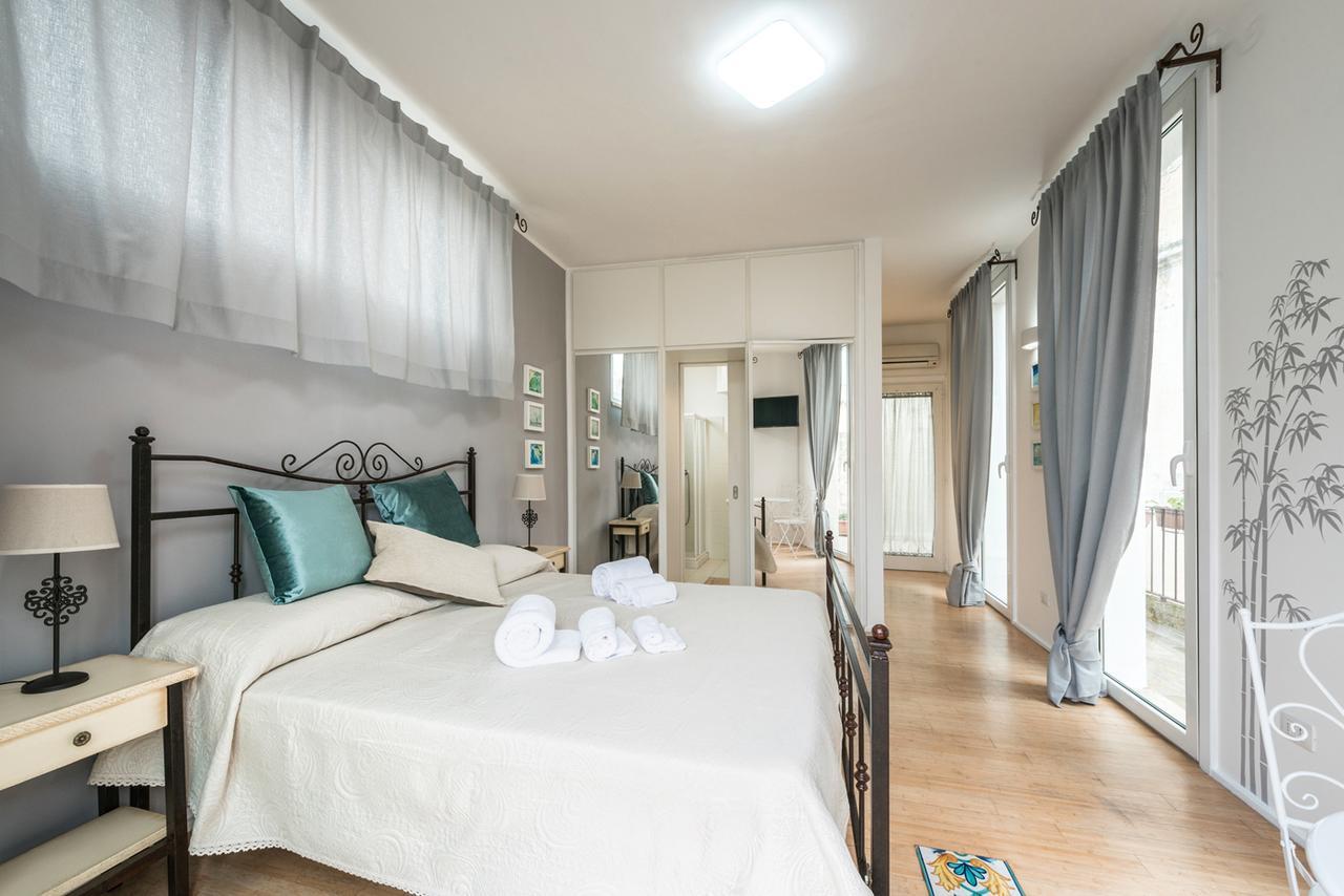 Bed and Breakfast Dimora Dell'Artista Lecce Zewnętrze zdjęcie
