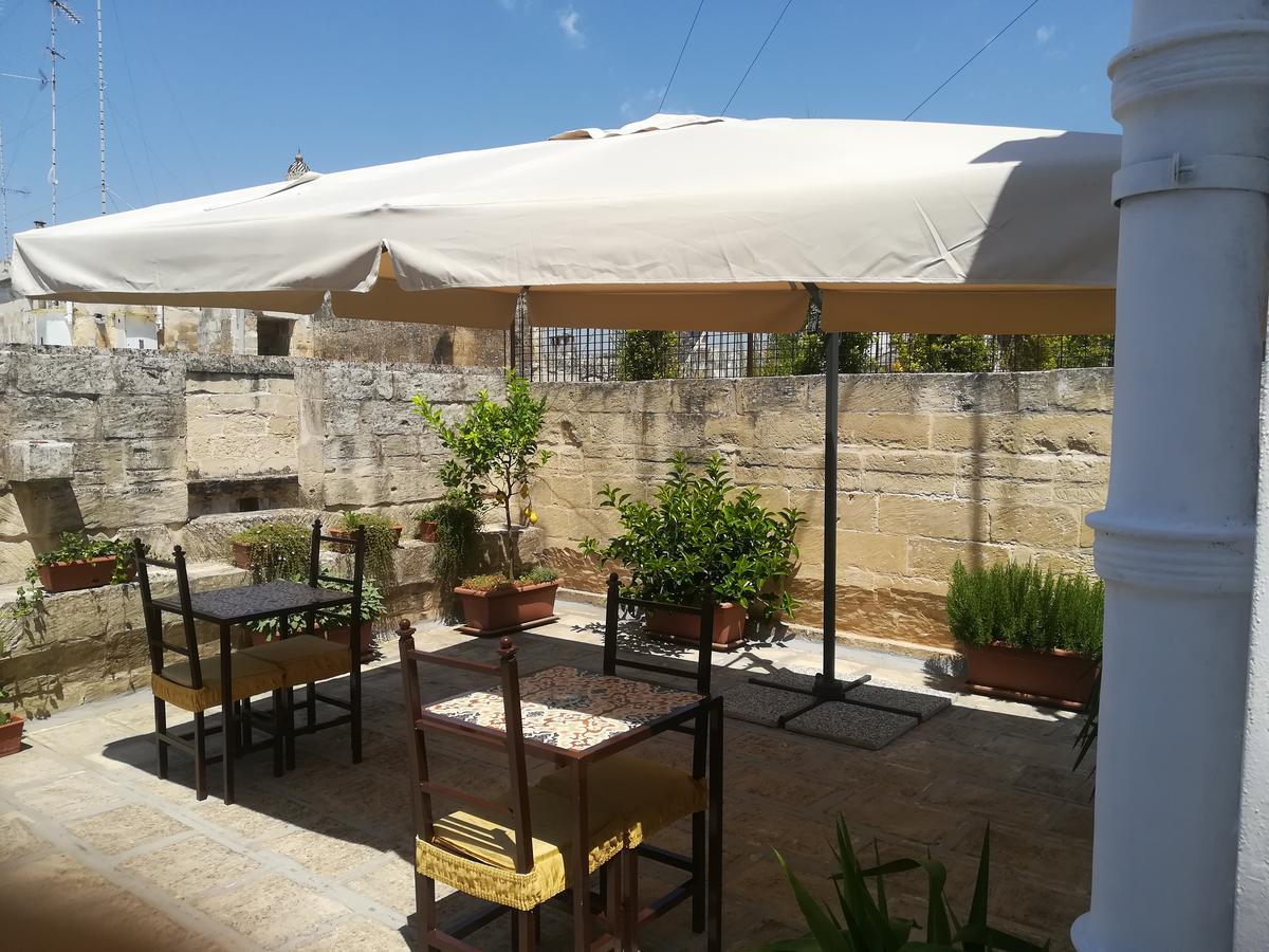 Bed and Breakfast Dimora Dell'Artista Lecce Zewnętrze zdjęcie
