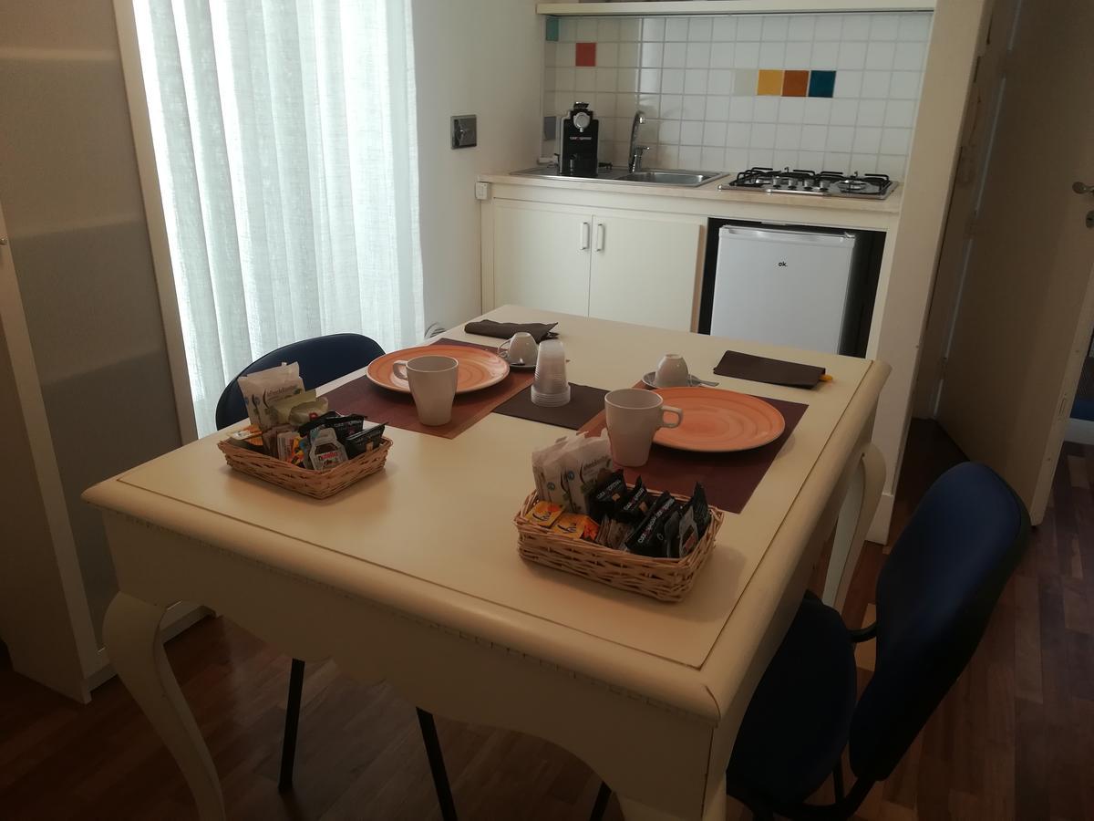 Bed and Breakfast Dimora Dell'Artista Lecce Zewnętrze zdjęcie