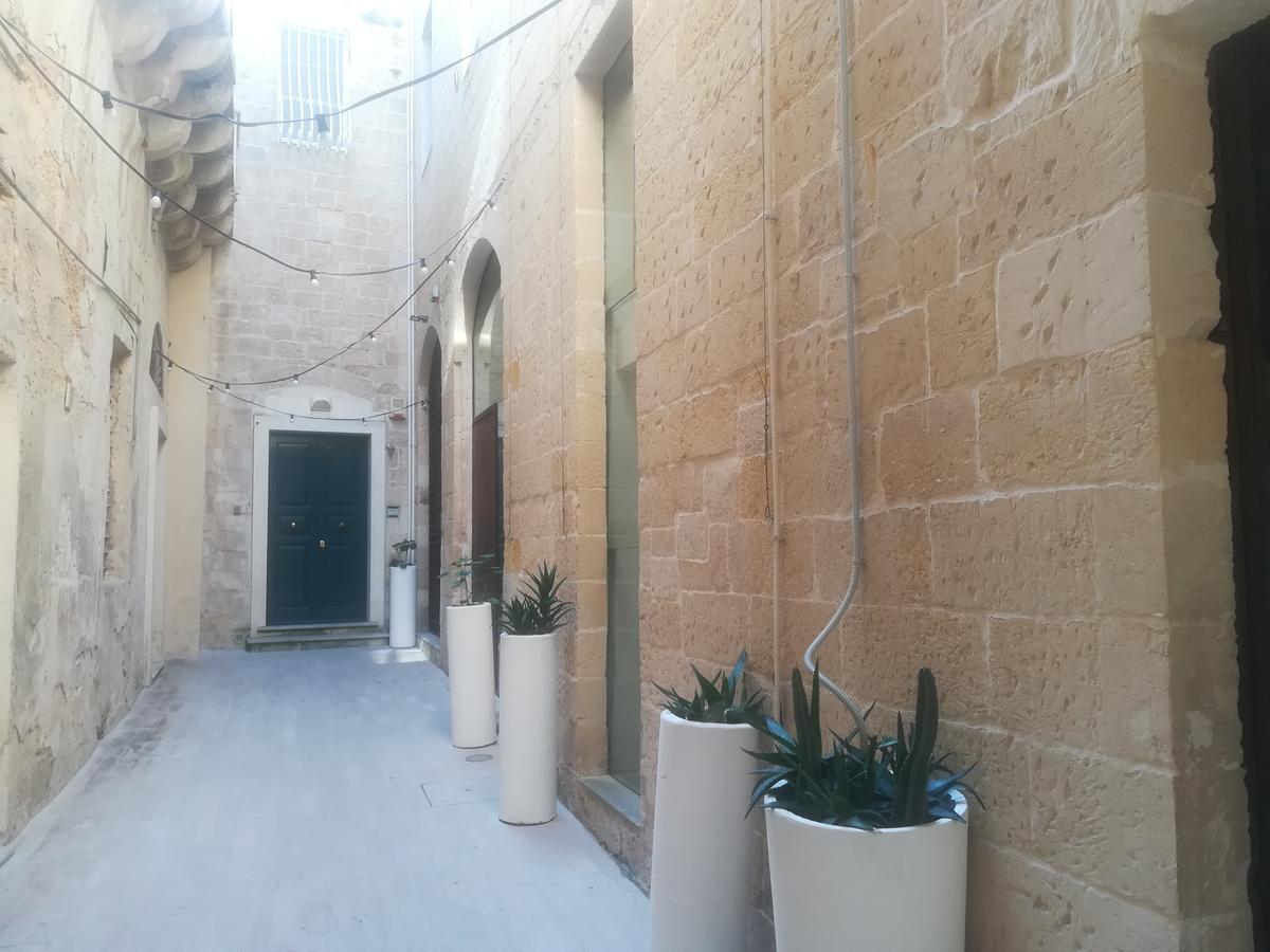 Bed and Breakfast Dimora Dell'Artista Lecce Zewnętrze zdjęcie