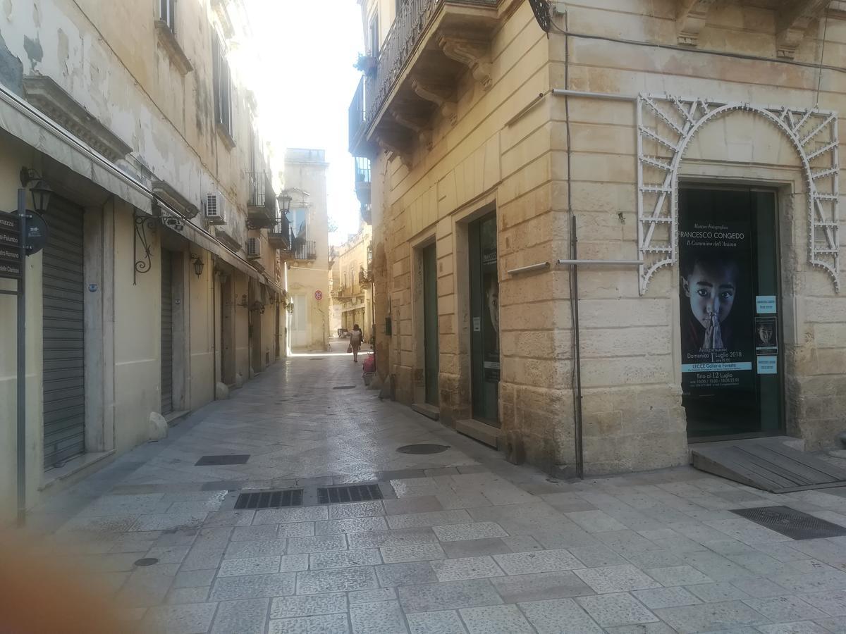 Bed and Breakfast Dimora Dell'Artista Lecce Zewnętrze zdjęcie