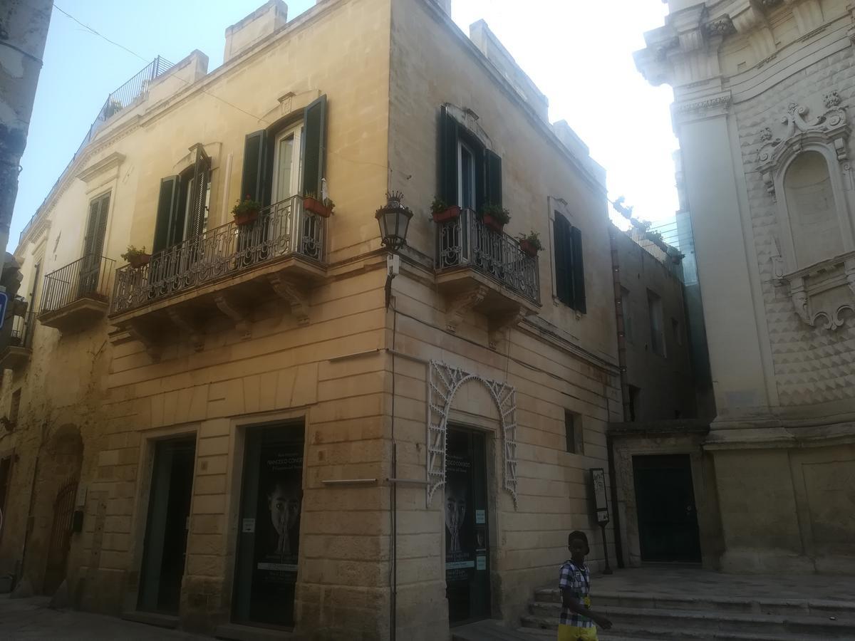 Bed and Breakfast Dimora Dell'Artista Lecce Zewnętrze zdjęcie