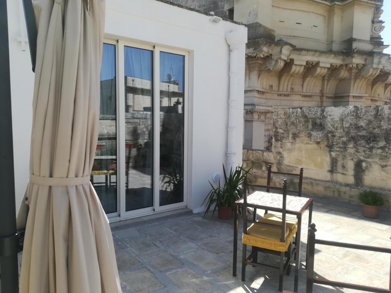 Bed and Breakfast Dimora Dell'Artista Lecce Zewnętrze zdjęcie